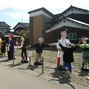 素朴で温かい、中田かかし祭り