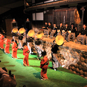 城端むぎや祭（毎年９月）